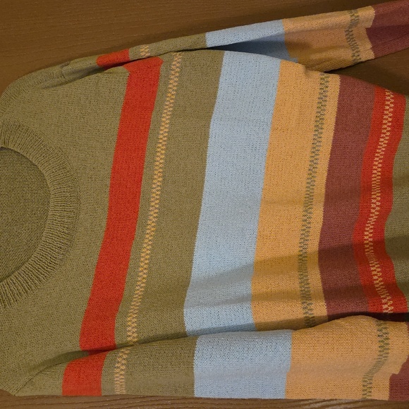 Sweaters - NWOT striped sweater